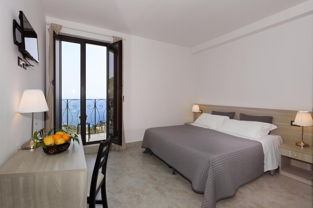 Villa Astoria Таормина Экстерьер фото